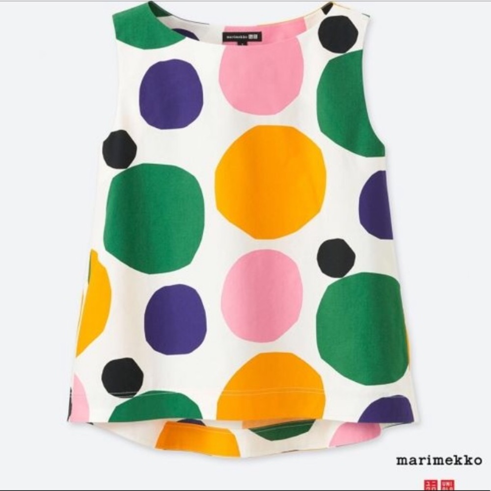 🔴 UNI QLO x Marimekko dotted sleeveless blouse